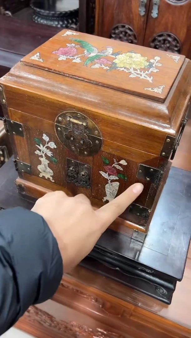 花梨木螺钿小官帽箱