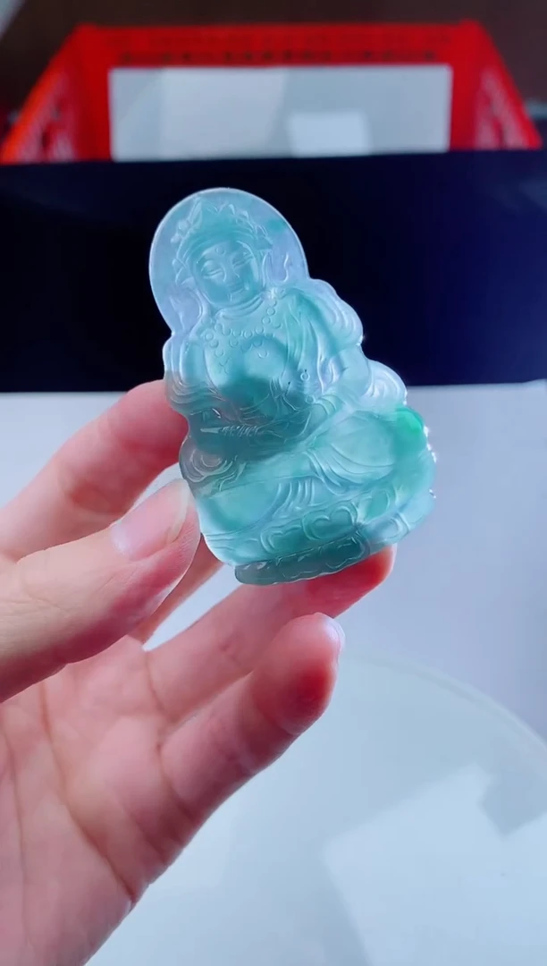 颈饰未镶嵌翡翠     ·