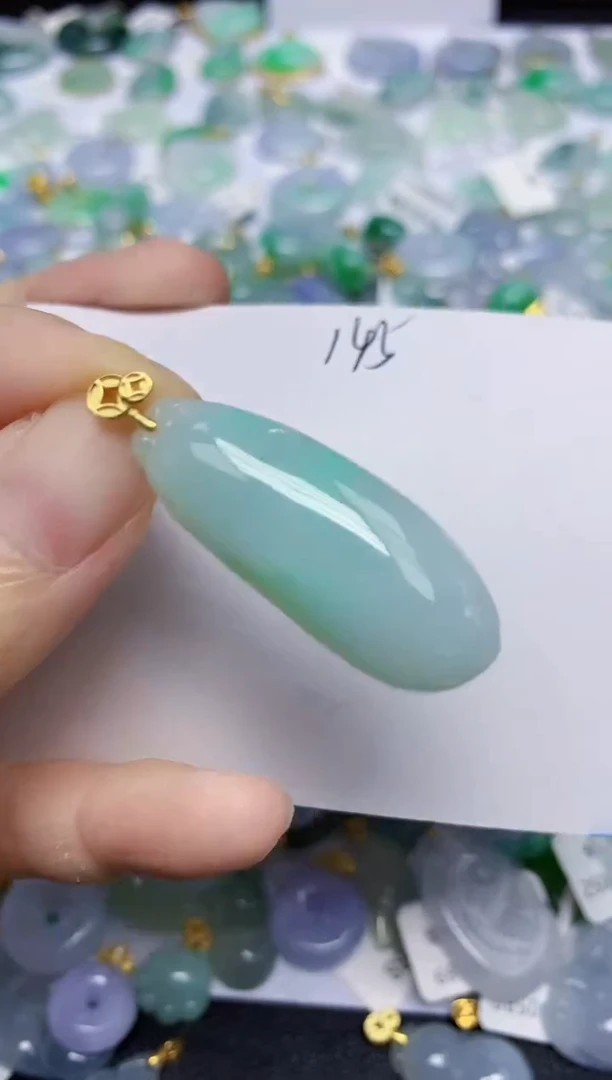 翡翠未镶嵌颈饰天然缅甸翡翠A货
