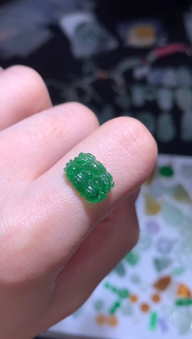 未镶嵌定制翡翠醒狮头