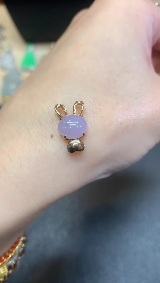 翡翠18K金镶嵌颈饰蛋面【无服务费】