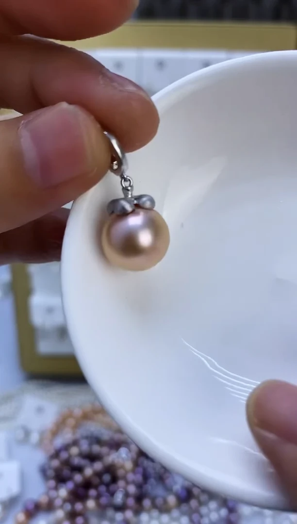 颈饰银S925镶嵌淡水珍珠吊坠