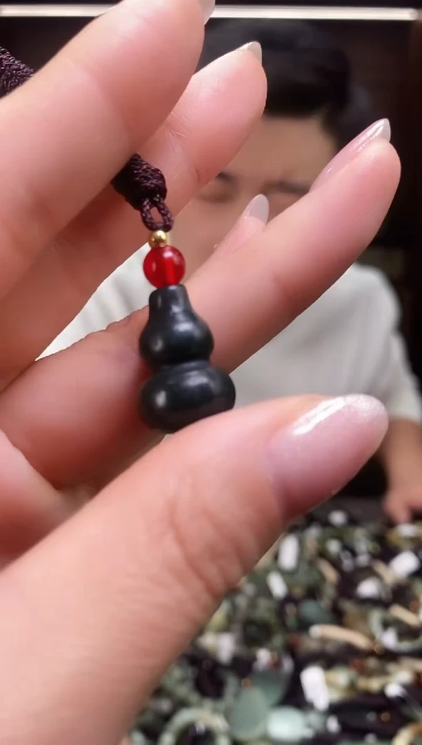 【闪购商品】和田玉颈饰未镶嵌多样性发货，拍一发一