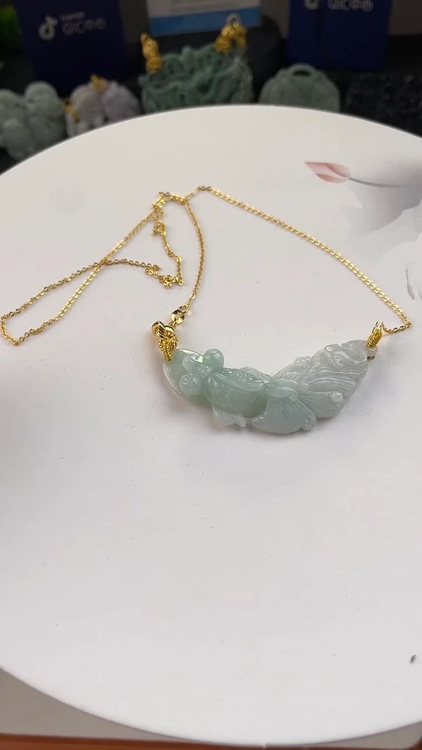 翡翠未镶嵌颈饰定制翡翠