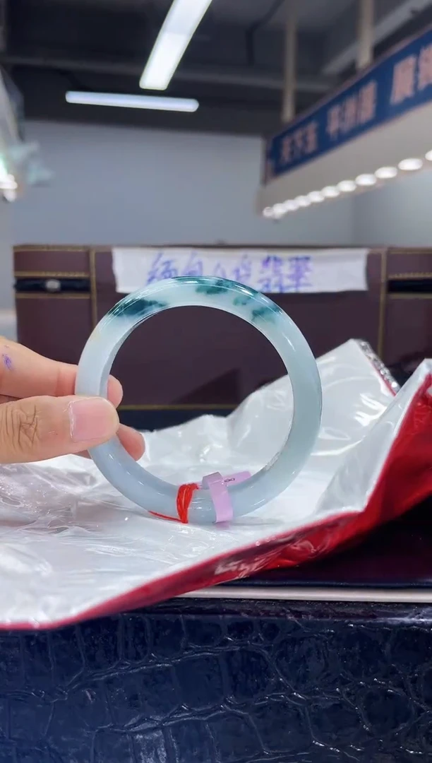 未镶嵌手镯翡翠16