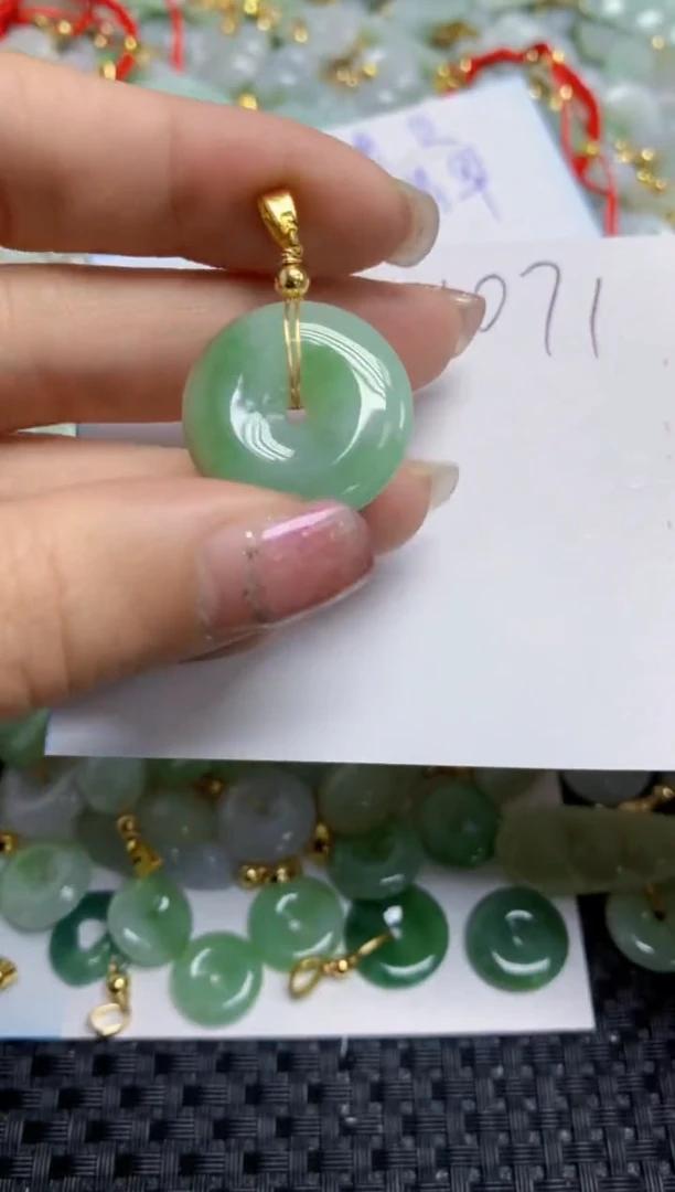 【闪购商品】翡翠颈饰合金天然A货翡翠