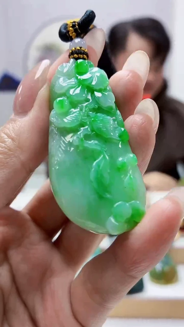 未镶嵌定制翡翠5060MM-毛货挂件47