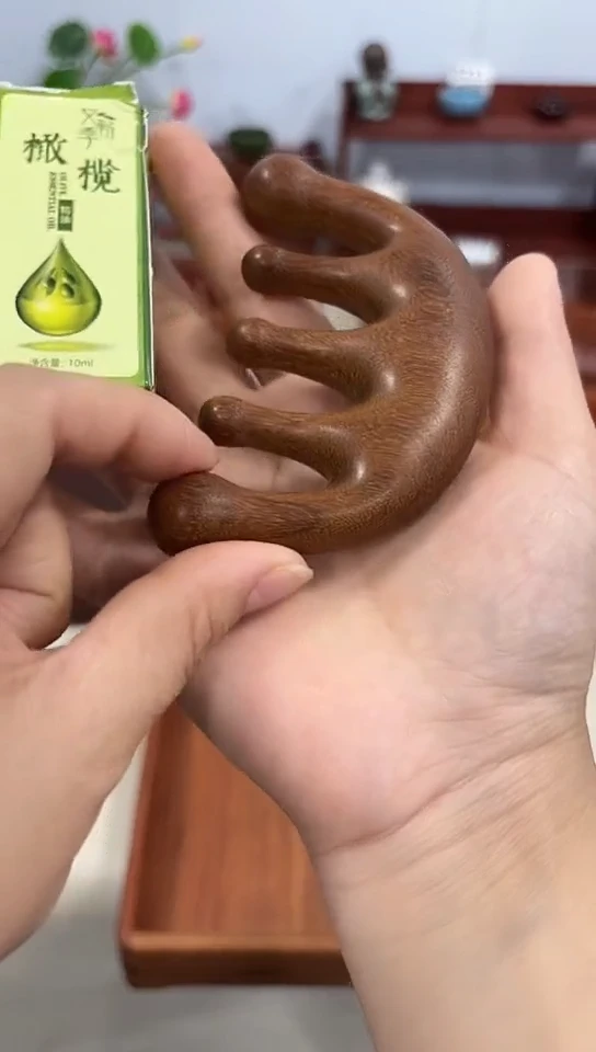 缅花紫檀按摩梳  5球
