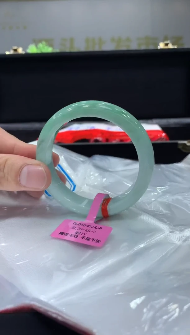 未镶嵌手镯翡翠翡翠手镯