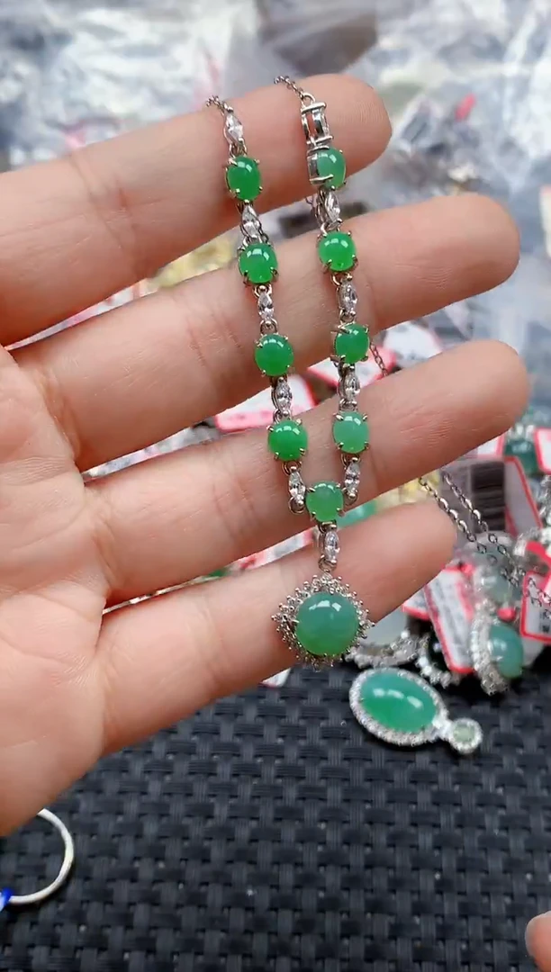 银S925镶嵌戒指翡翠天然A货缅甸翡翠