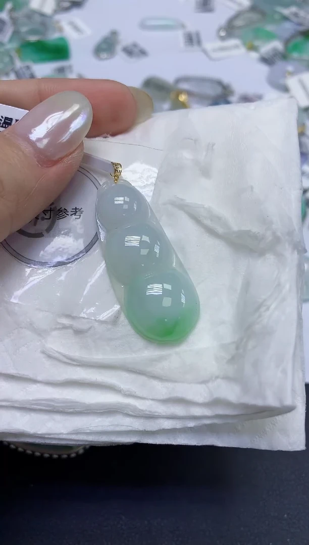 颈饰18K金镶嵌翡翠天然缅甸翡翠A货百元以上9元证书费自理