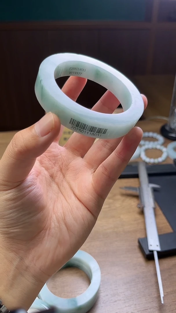 未镶嵌手镯定制翡翠༄****࿐定制