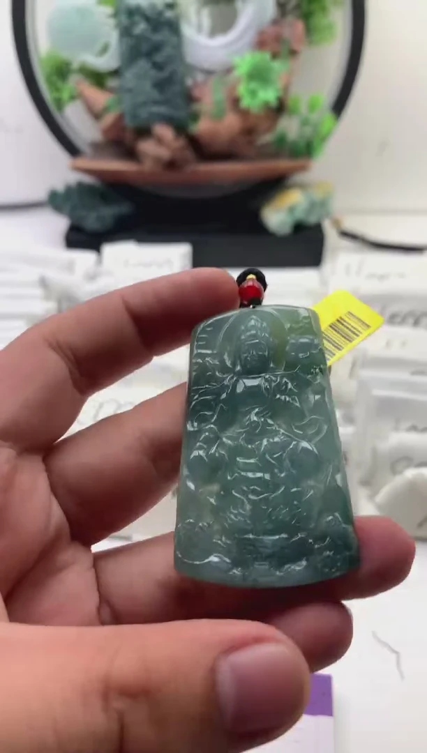 颈饰未镶嵌翡翠大势至
