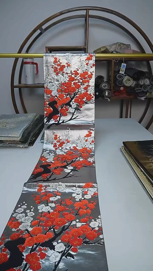 织绣32西阵织六通红白梅