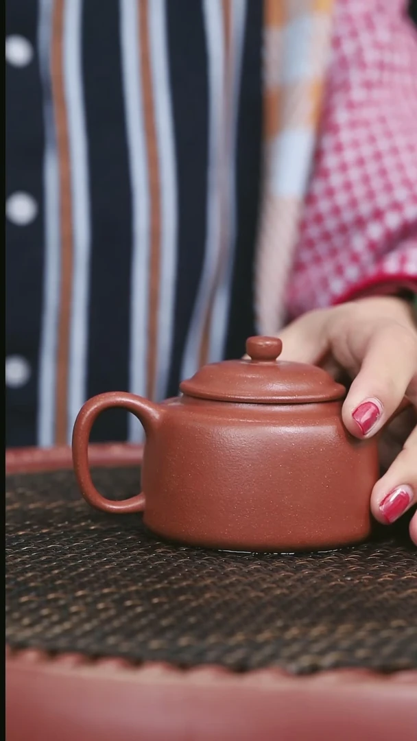 【闪购商品】紫砂红降坡29号五堂德中180CC