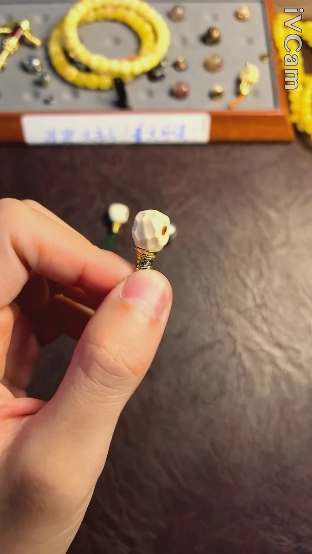 吊坠柏香籽/百香籽111