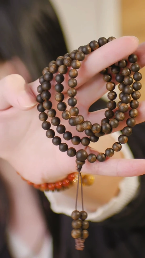 （大叻黑奇楠108颗0.6全沉）