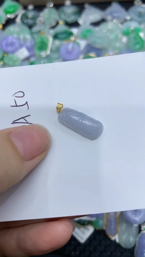 【闪购商品】翡翠颈饰18K金镶嵌111111111111