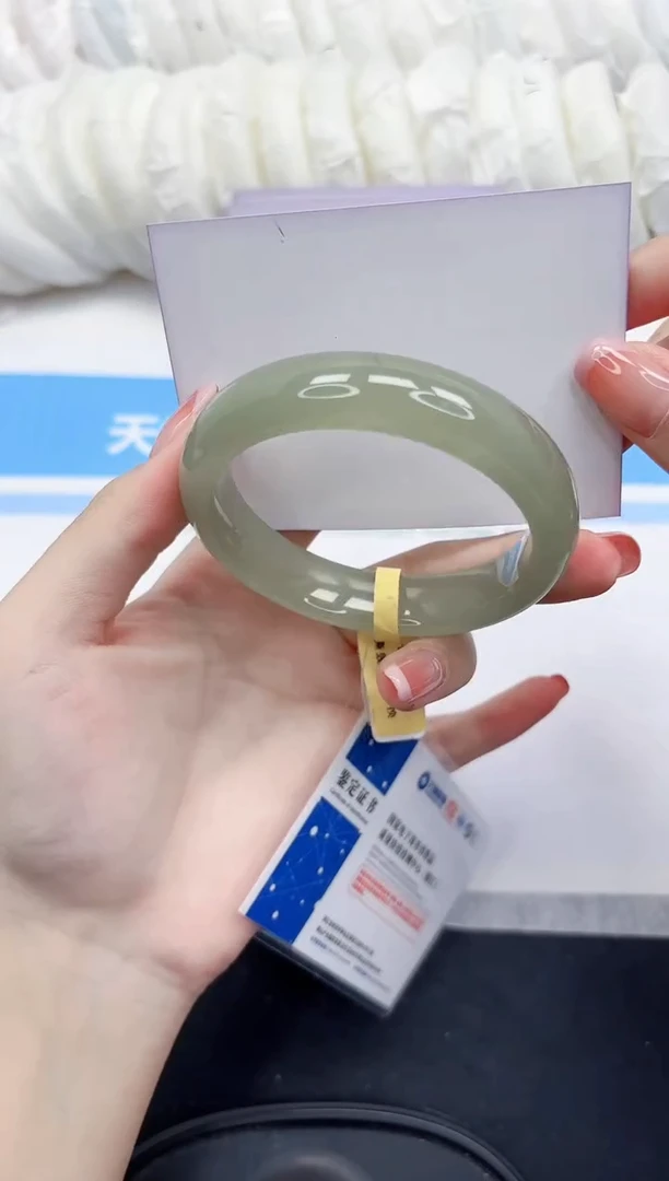 未镶嵌手镯石英质玉190-58-送女友