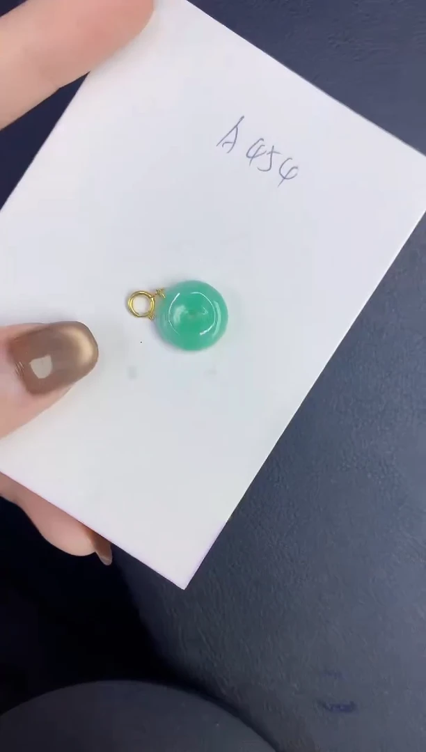 颈饰未镶嵌翡翠缅甸天然翡翠A货