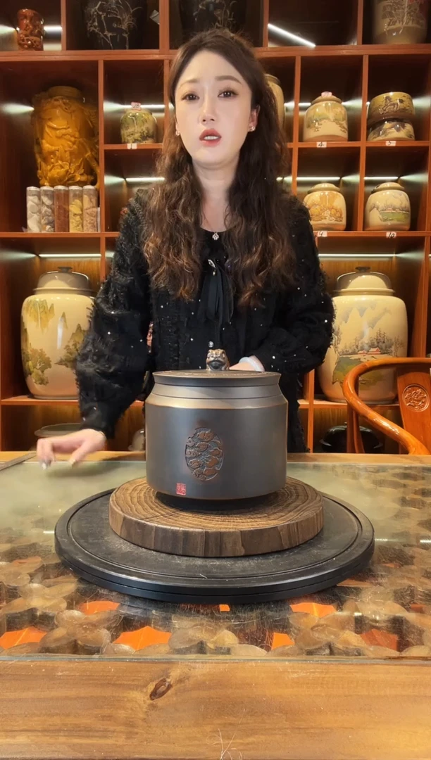 罐云南建水紫陶茶罐