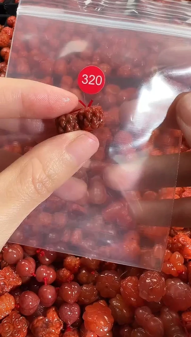 颈饰未镶嵌南红玛瑙1