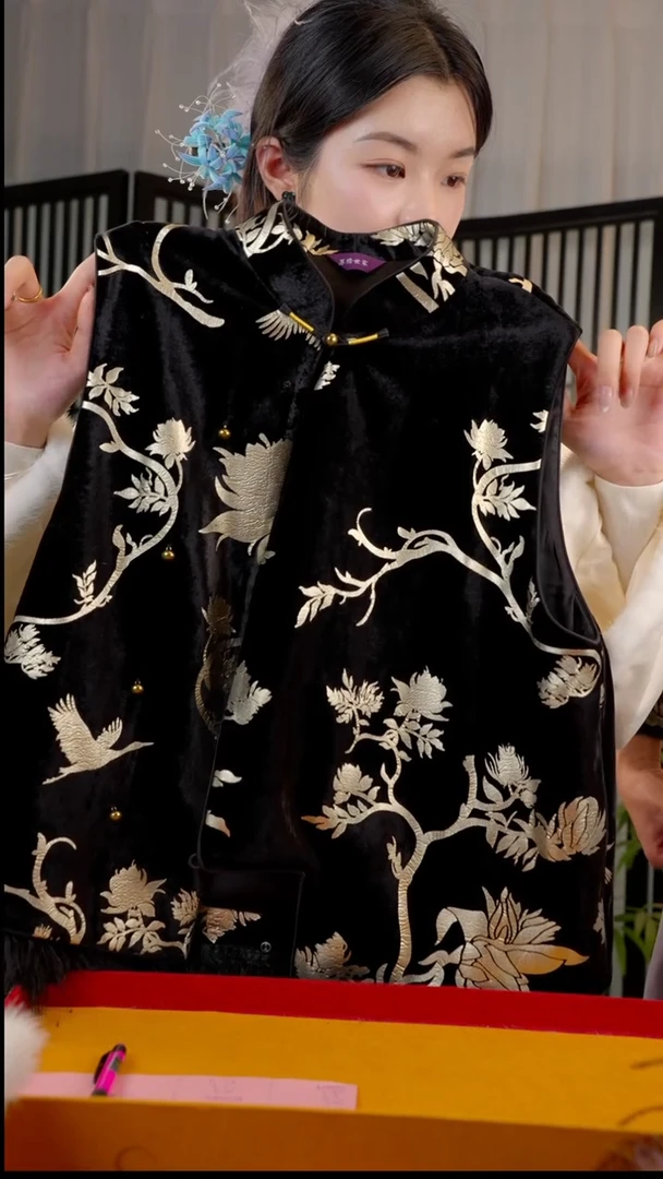 刺绣晚****水XL非遗苏绣绒花手工饰品