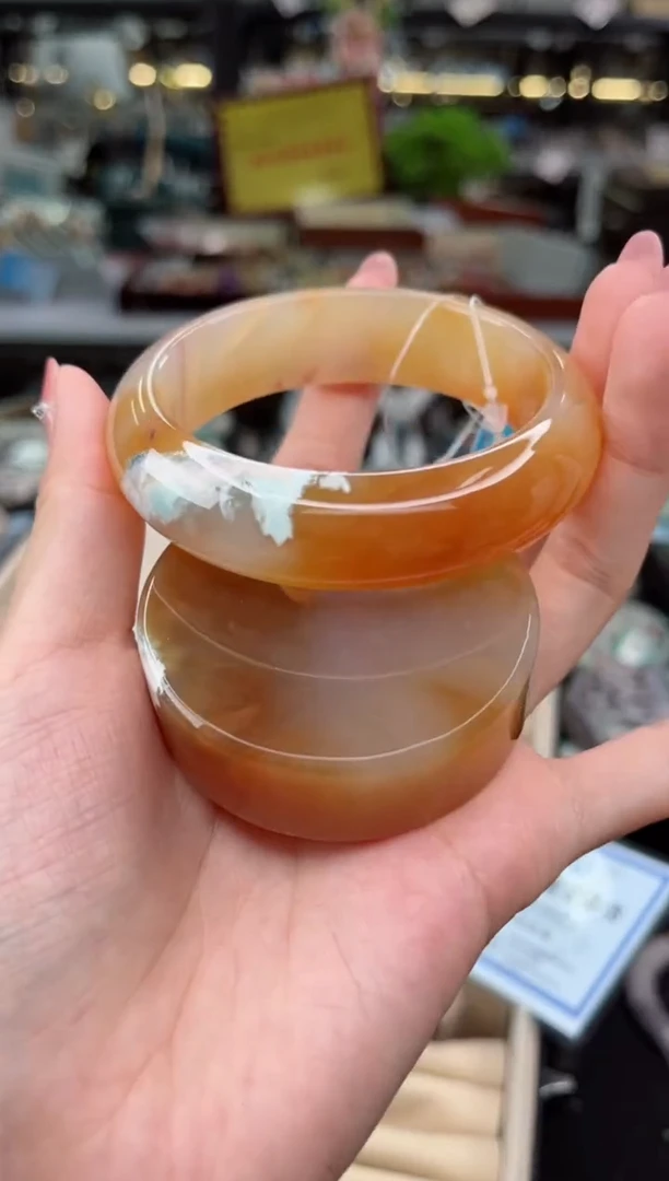 【闪购商品】石英质玉手镯未镶嵌57圈口（赠品镯心）S9837