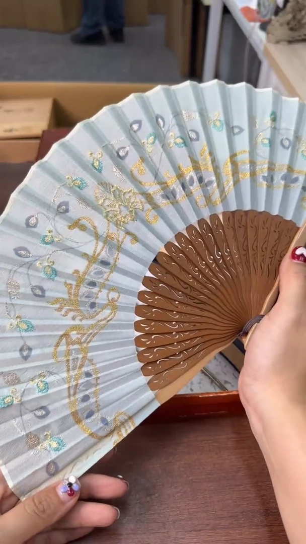 冰***电人生不用太用力太在意