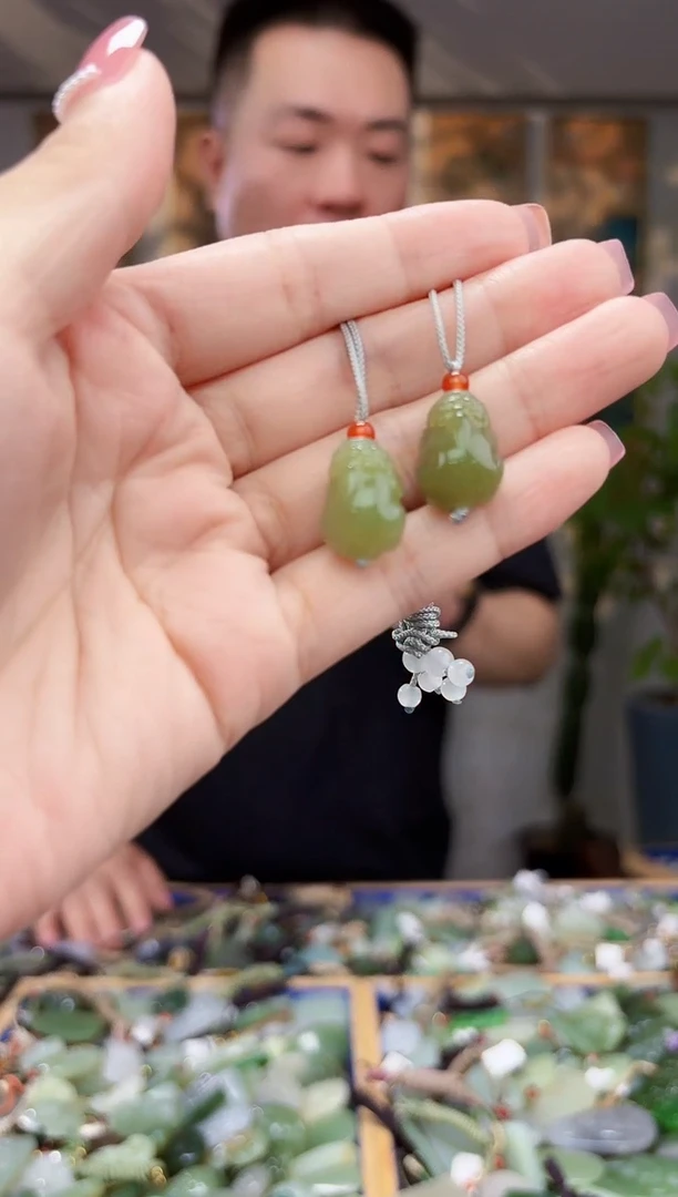 和田玉未镶嵌挂件拍一发一多样性发货