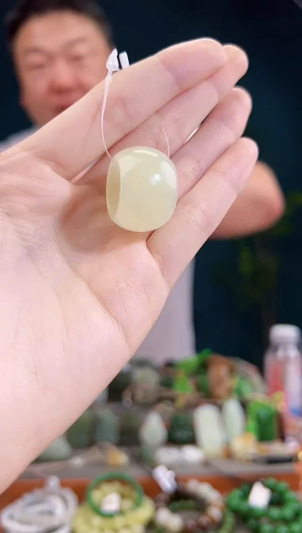 颈饰未镶嵌和田玉一物一证 拍一单发一个16