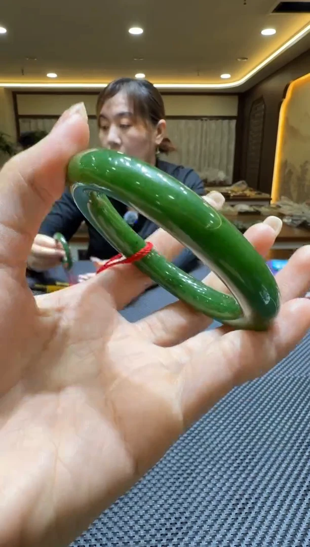 颈饰未镶嵌和田玉手镯59