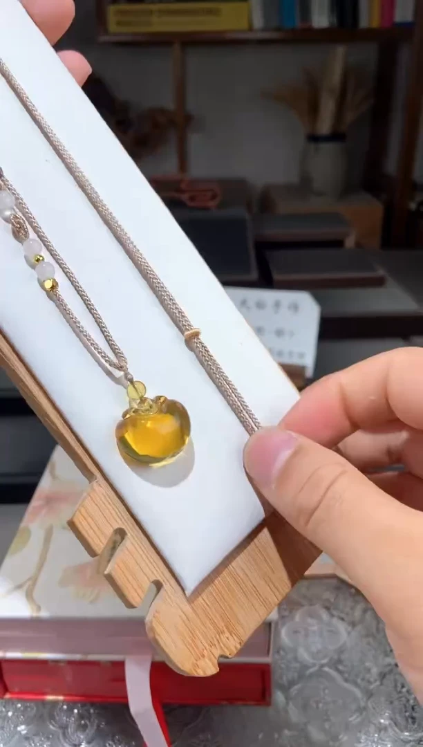 琥珀颈饰未镶嵌天空蓝小苹果