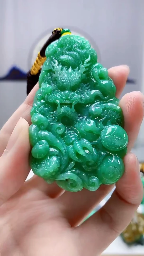 未镶嵌定制翡翠4688zm-毛货挂件龙牌108