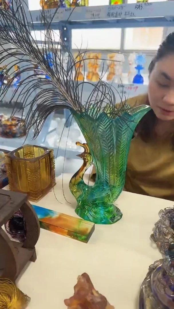 手工艺品琉璃孔雀花瓶