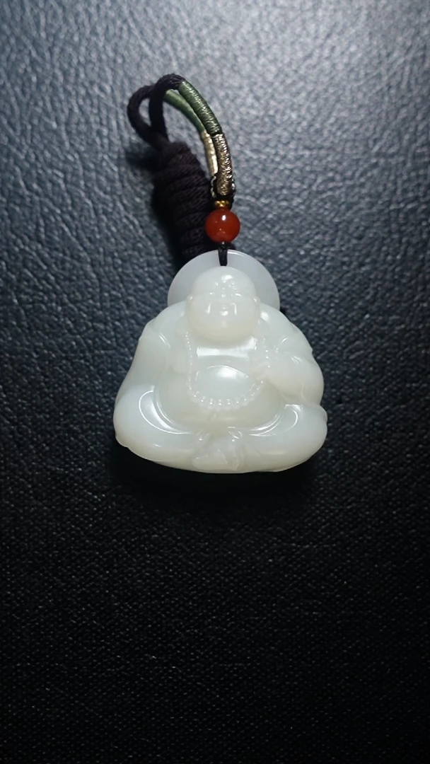 颈饰未镶嵌和田玉佛公