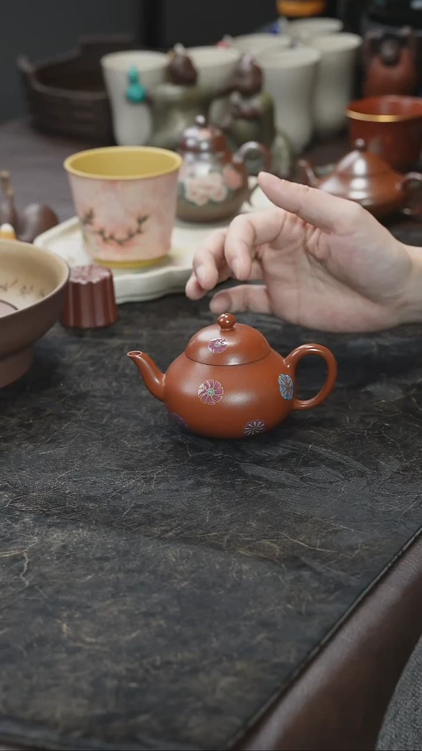 九隐茶器朱泥皮球花梨形