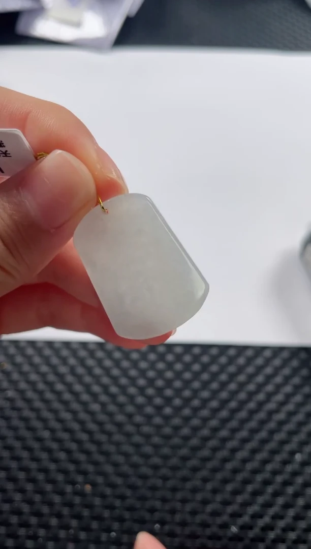 颈饰未镶嵌翡翠8129