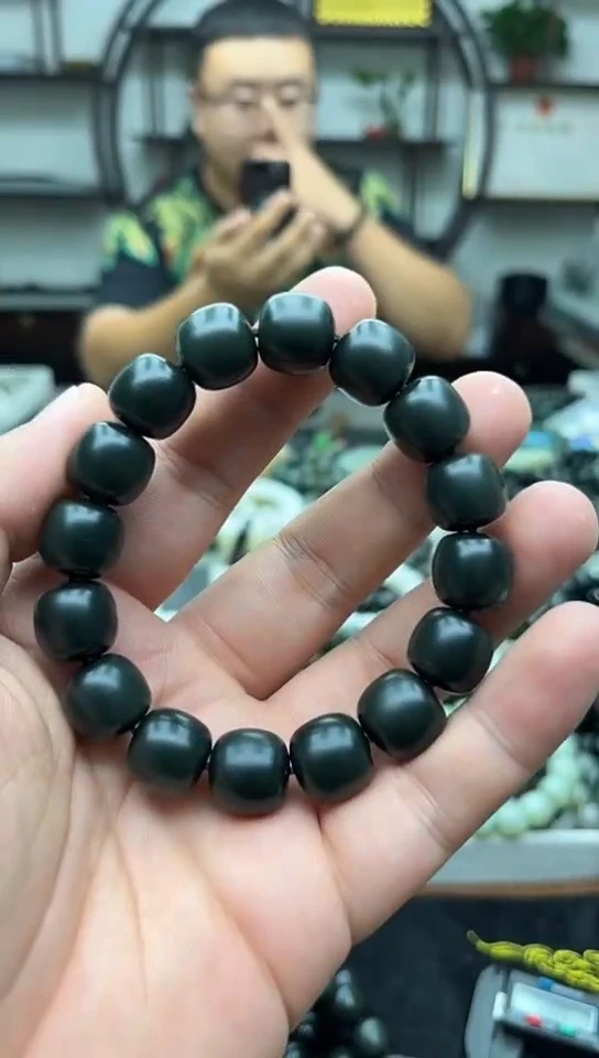 未镶嵌手串和田玉新疆沙枣青14