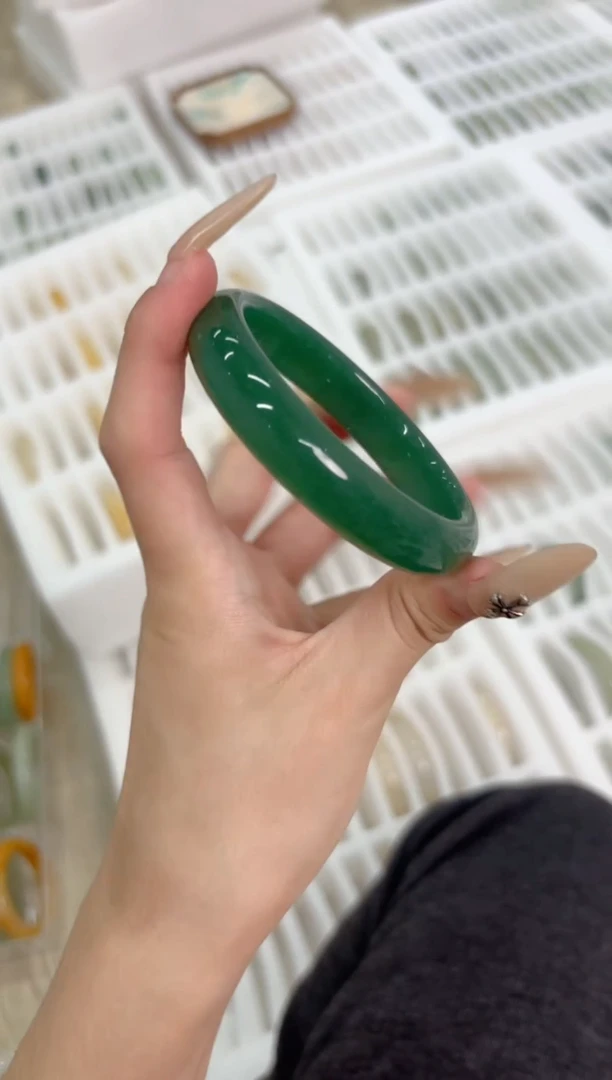 未镶嵌手镯石英质玉310-58D