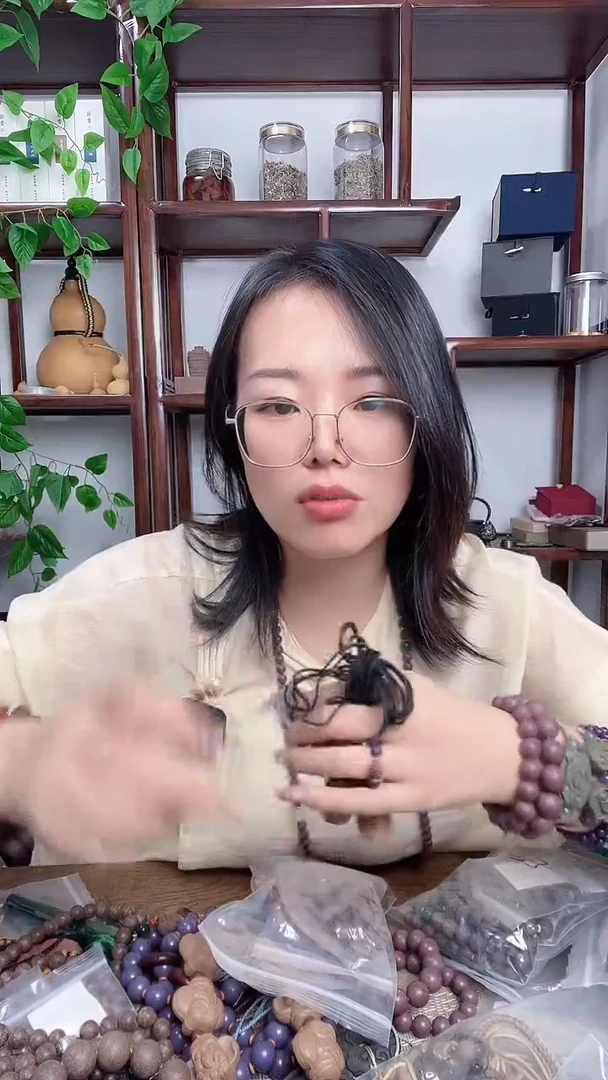 泥塑宫廷龙涎的爱心狐