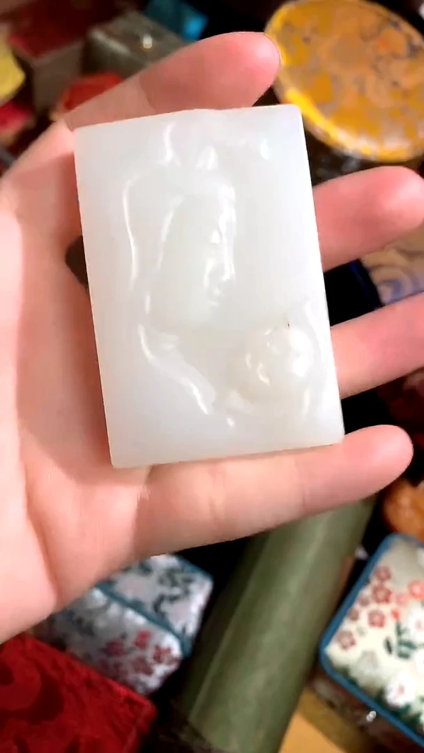 【闪购商品】和田玉吊坠(赠链)未镶嵌德诚精品专属摆件