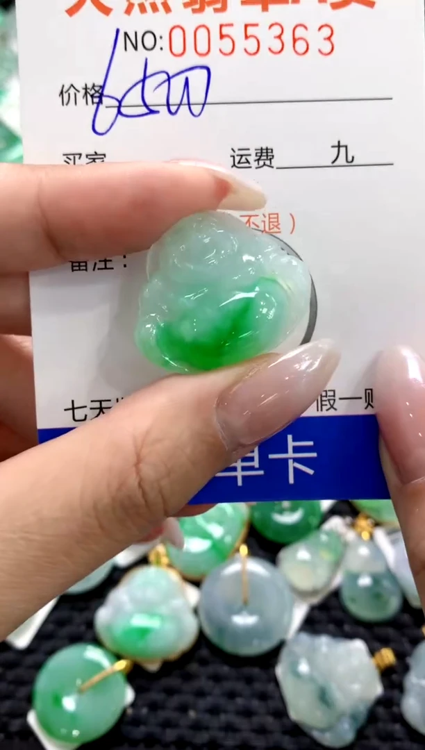 翡翠未镶嵌颈饰1111111111111111