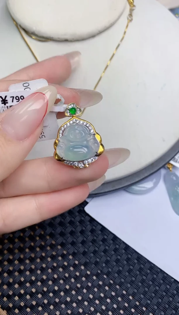 颈饰未镶嵌翡翠   天然翡翠A货  百元以上9米证书费自理