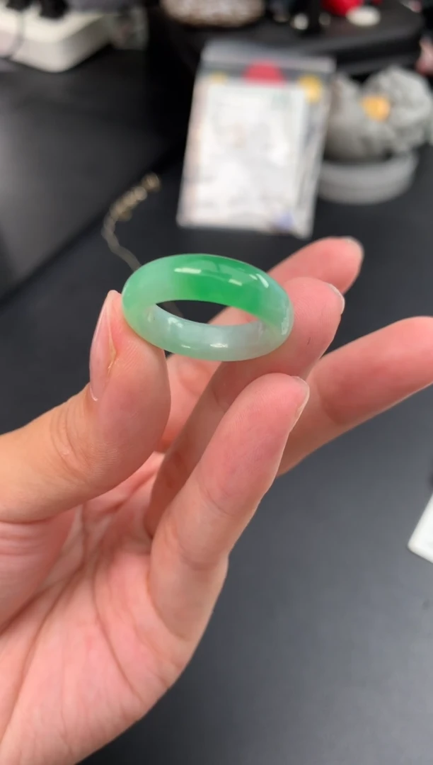 未镶嵌挂件翡翠这****）48小时鉴赏期 退货不扣服务费