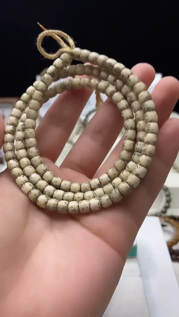 手串星月菩提333    b52