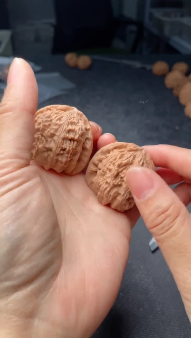 把件文玩核桃w42  白狮子42尺