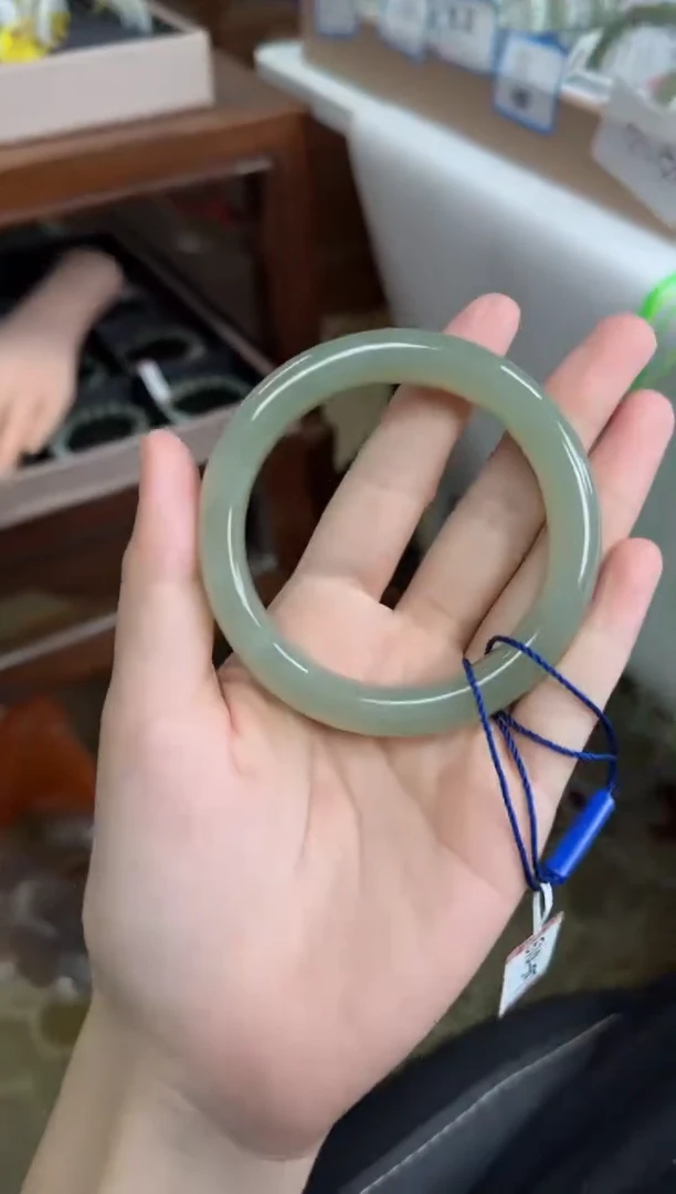 未镶嵌手镯和田玉57