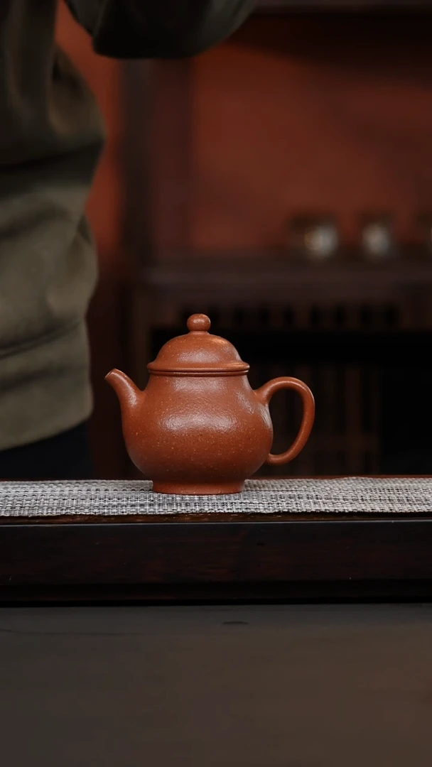 茶壶紫砂韩惠琴·绝红降坡高潘