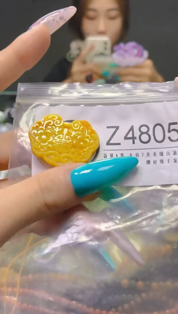 翡翠未镶嵌颈饰/Z/翡翠A货，一件也是批发价